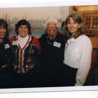 1998 Alumnae Holiday Party