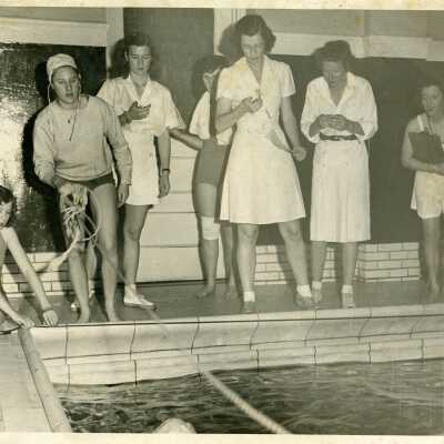 White tile swimming pool: Origformat: Print-Photographic