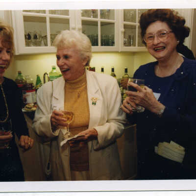 1998 Alumnae Holiday Party