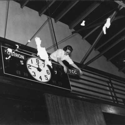 Old scoreboard in the Ward-Belmont gym for club competition