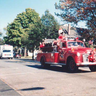 A 1930s era fire truck in the parade.