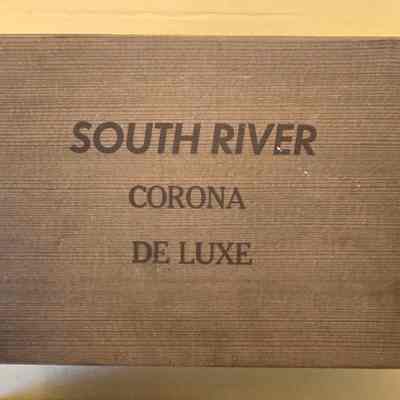South River Corona De Luxe Cigar Box