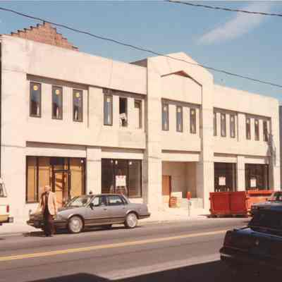 Wilshire Fashions Building Renovation
