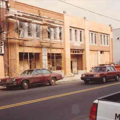 Wilshire Fashions Building Renovation