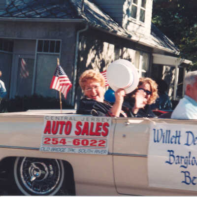 Willett Descandants Alberta & Suzanna Bargloski and Charles Benn