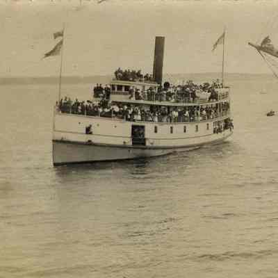 Steamer Henry Eaton