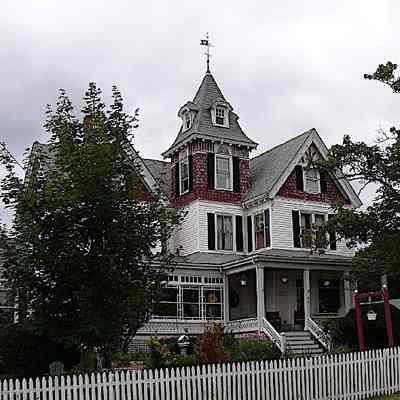 Everett Wallace House | Route One, Milbridge, Maine
