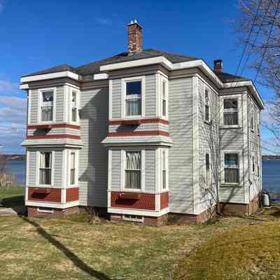 19 Water Street, Eastport, Maine | J7-0A4-05 | District #127