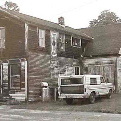 Photograph 43Key4. From Pat & Sven Oftedal. Photograph given to Pat & Sven Oftedal from previous owners, Brenda White and Jesse Rhodes, and taken before they renovated the outside of the building in the early 1990s.