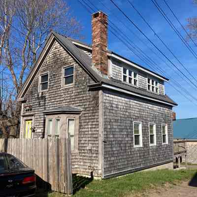 3 Eagle Street, Eastport, Maine | J7-0A4-10 | District #156