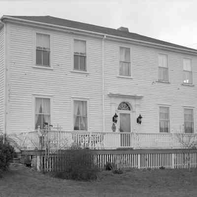 Photograph by Thaddeus Holownia.