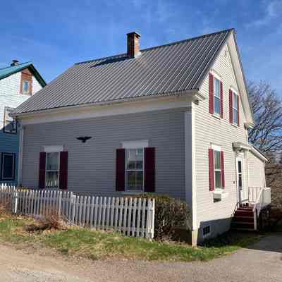 5 Water Street, Eastport, Maine | J7-0A3-31 | District #165