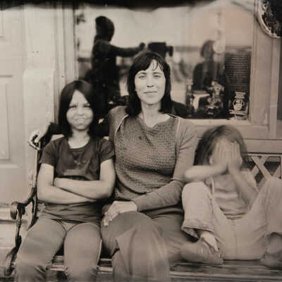 Amy Zipperer with children, Cora and Ellis | Karen Stentaford & Christie Lawrence