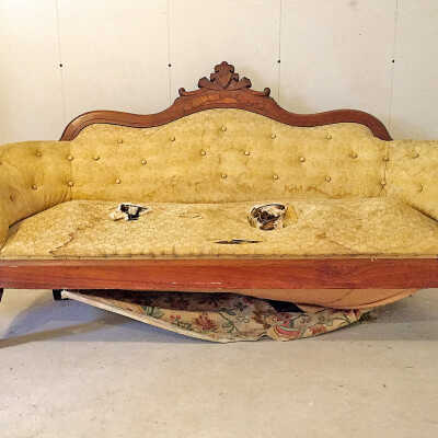 Victorian Sofa, c.1870=1890 | Milliken House | Eastport, Maine