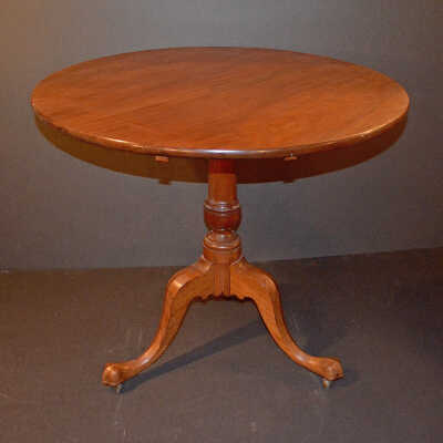 Queen Anne Large Round Tilt Top Table, c.1820 | Elm Cottage | Eastport, Maine
