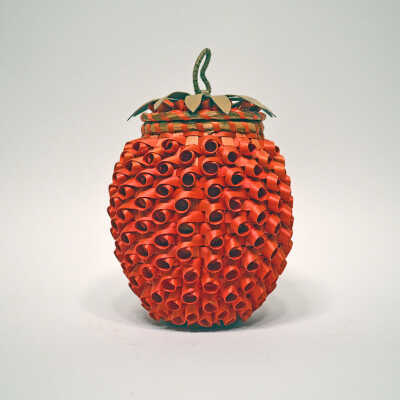 Medium Sized Strawberry Basket [Passamaquoddy] | Unknown Artist