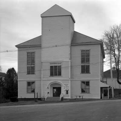 Washington Street Baptist Church before new entry addition. Photograph by Thaddeus Holownia.