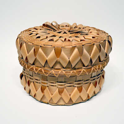 Basket with Lid [Mi’Kmaq] | Jane Zumbrunnen