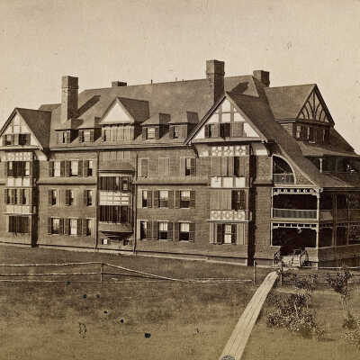 Tyn-Y-Maes Hotel, Campobello Island, New Brunswick | Davis Loring
