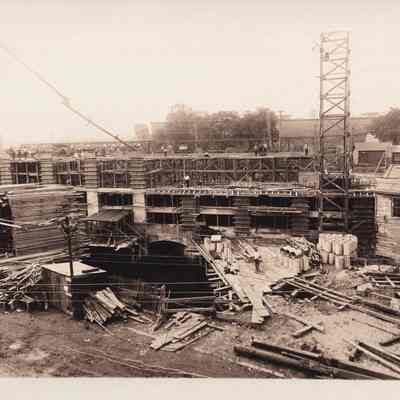 Saco-Lowell Shops, "New Shop" construction