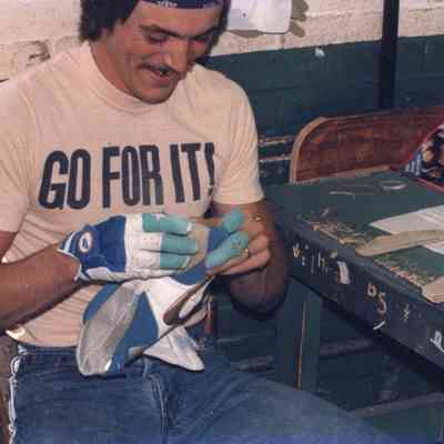 Nike Factory (1985)