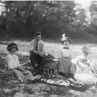 Vivian Lois Cole, Harold Sawyer and Ella Winifred Cole Sawyer