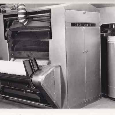 Saco-Lowell Shops, carding equipment
