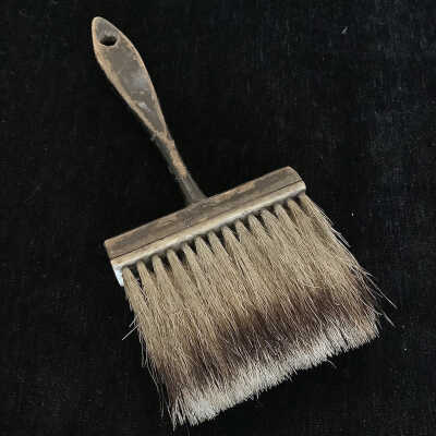 Brush, Gilding