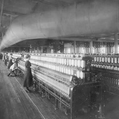 Laconia Mills - spinning room
