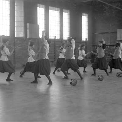 Thornton Academy fencing class