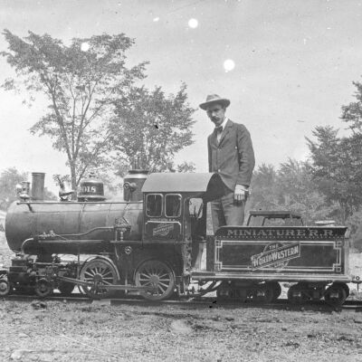 Miniature train at Pan American Exposition, 1901