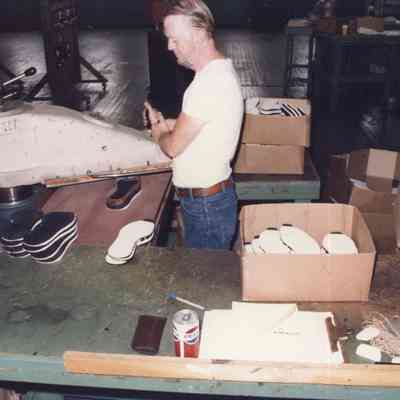 Nike Factory (1985)