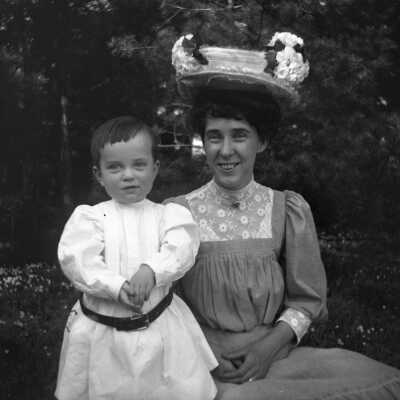 Cora Young Hobbs and Raymond Milton Hobbs