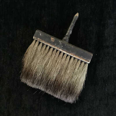 Brush, Gilding