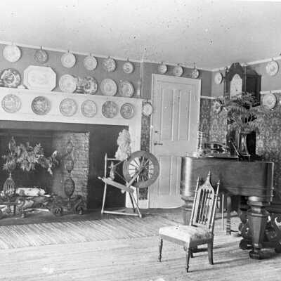 Quillcote interior - sitting room