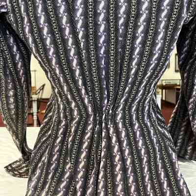 Detail of back pleats