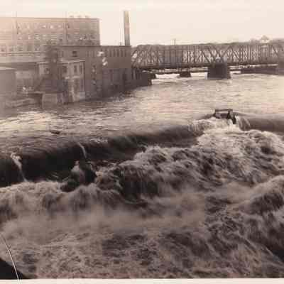 Saco-Lowell Shops, west branch of the Saco River