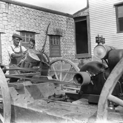 Rufus Milton Hobbs and sawmill
