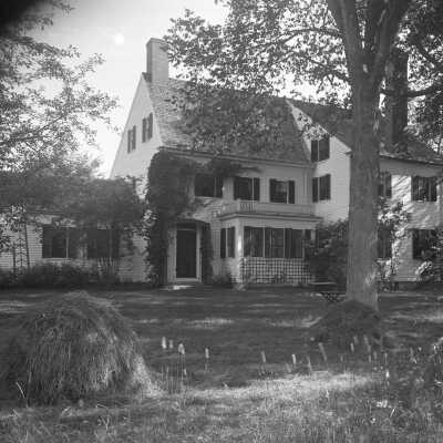 Quillcote exterior - side view