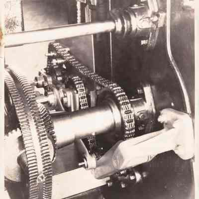 Saco-Lowell Shops, gear box