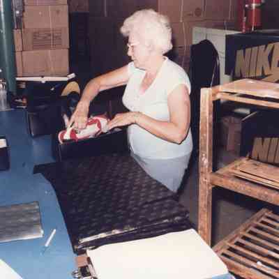 Nike Factory (1985)
