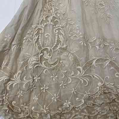 Detail of skirt embroidery.