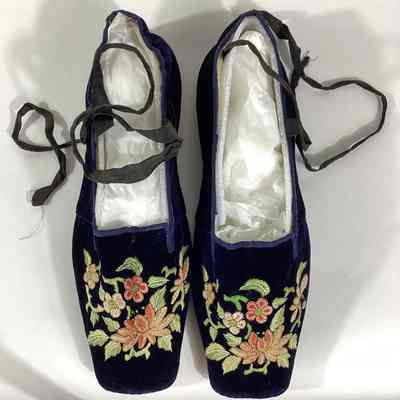 Shoe