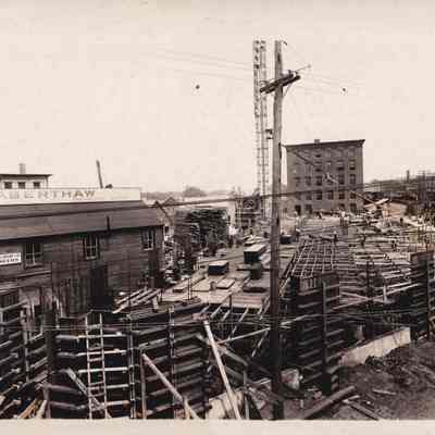 Saco-Lowell Shops, "New Shop" construction