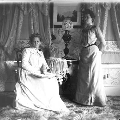 Sarah Lane Hobbs and Eunice Amanda Hobbs (Staples)