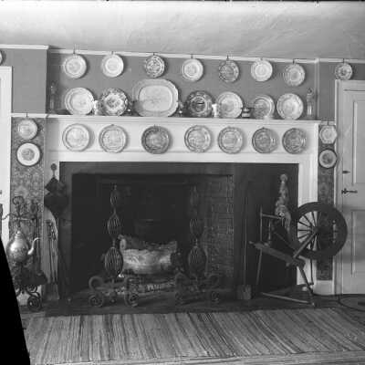 Quillcote interior - sitting room fireplace