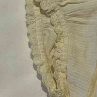Sleeve trim