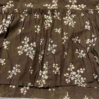 Skirt ruffle