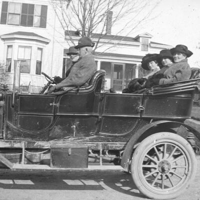 Group photo in a car