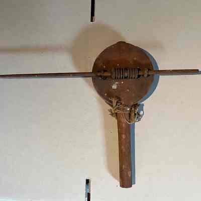 Bat's head spindle